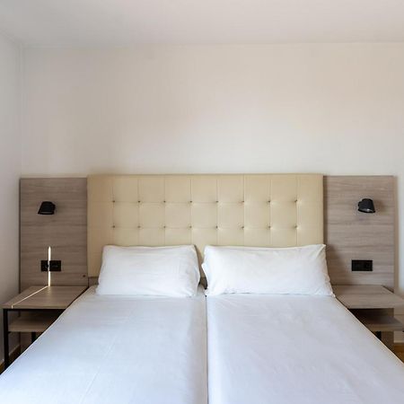 Hotel Queens - Adults Only Μπένιντορμ Εξωτερικό φωτογραφία